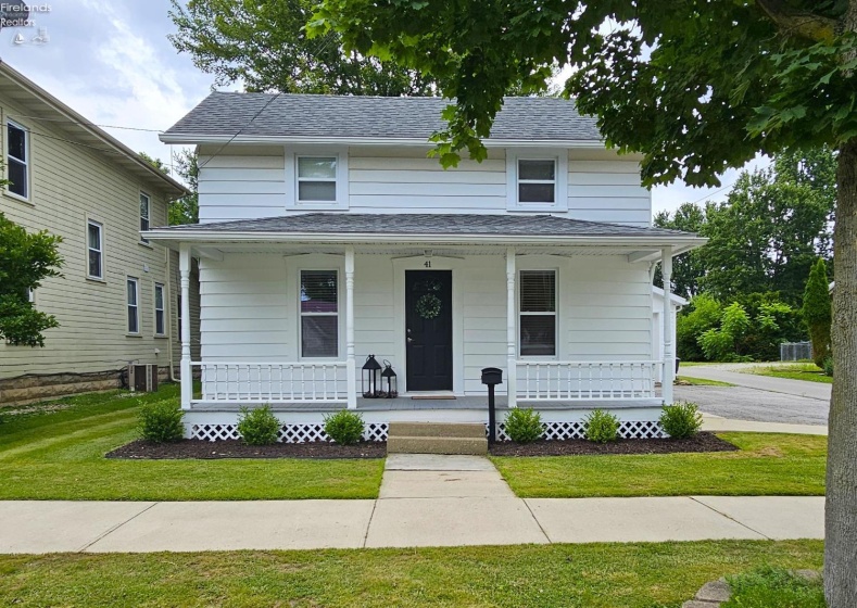 41 Elm Street, Norwalk, 44857, 2 Bedrooms Bedrooms, ,2 BathroomsBathrooms,Residential,For Sale,Elm,20262447