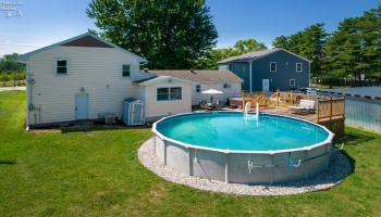 818 Front Street, Pemberville, 43450, 5 Bedrooms Bedrooms, ,2 BathroomsBathrooms,Residential,For Sale,Front,20262465