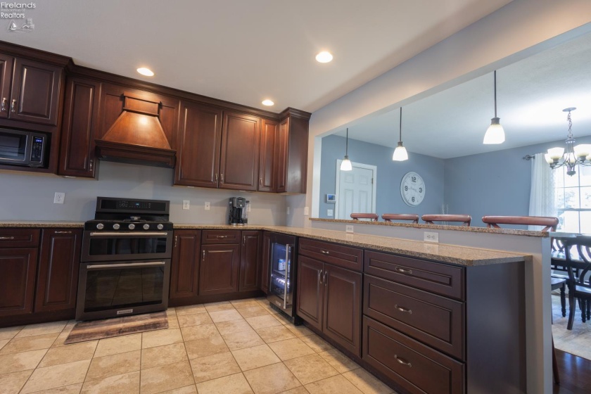 6105 Mason Road, Sandusky, 44870, 4 Bedrooms Bedrooms, ,3 BathroomsBathrooms,Residential,For Sale,Mason,20262359