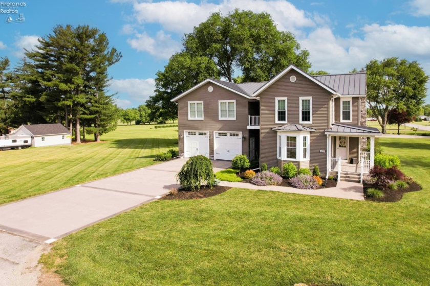 6105 Mason Road, Sandusky, 44870, 4 Bedrooms Bedrooms, ,3 BathroomsBathrooms,Residential,For Sale,Mason,20262359