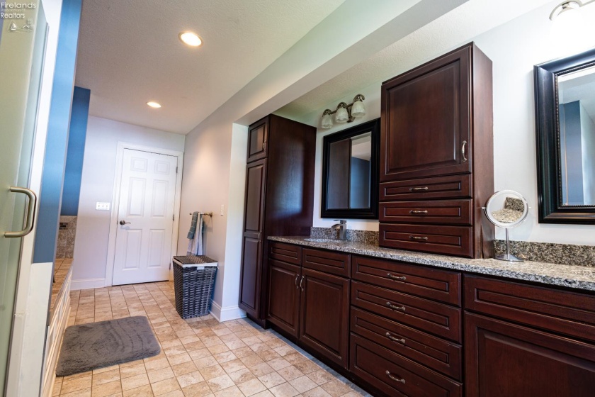 6105 Mason Road, Sandusky, 44870, 4 Bedrooms Bedrooms, ,3 BathroomsBathrooms,Residential,For Sale,Mason,20262359