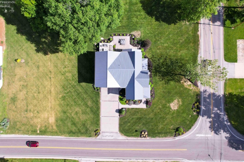 6105 Mason Road, Sandusky, 44870, 4 Bedrooms Bedrooms, ,3 BathroomsBathrooms,Residential,For Sale,Mason,20262359