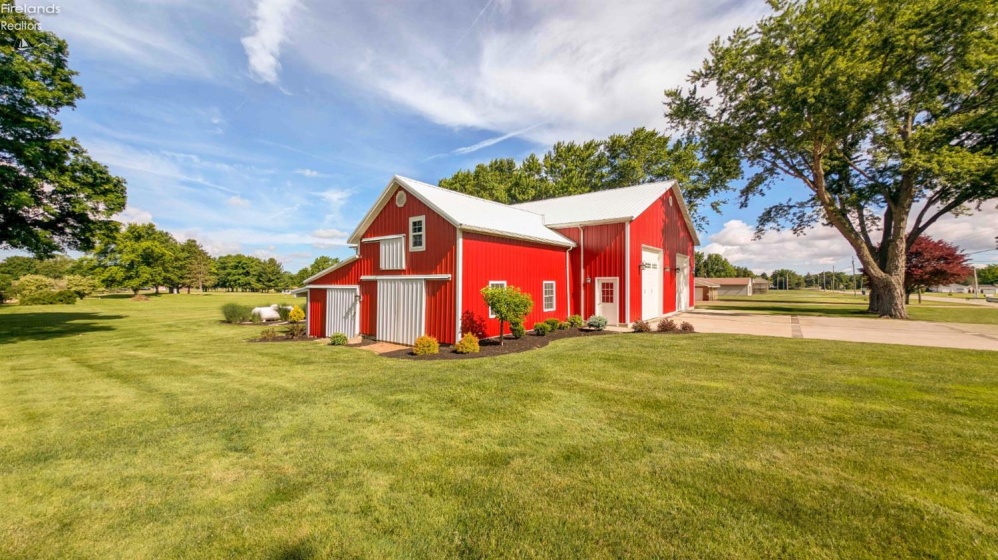 6105 Mason Road, Sandusky, 44870, 4 Bedrooms Bedrooms, ,3 BathroomsBathrooms,Residential,For Sale,Mason,20262359