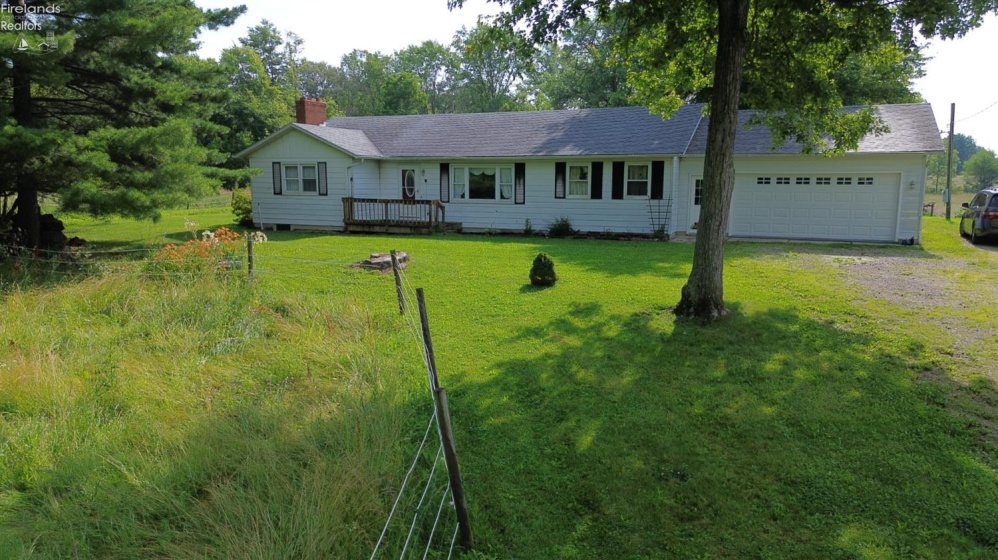 895 county road 212, Fremont, 43420, 3 Bedrooms Bedrooms, ,2 BathroomsBathrooms,Residential,For Sale,county road 212,20262472