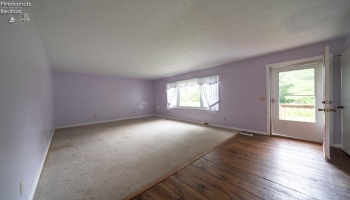 895 county road 212, Fremont, 43420, 3 Bedrooms Bedrooms, ,2 BathroomsBathrooms,Residential,For Sale,county road 212,20262472
