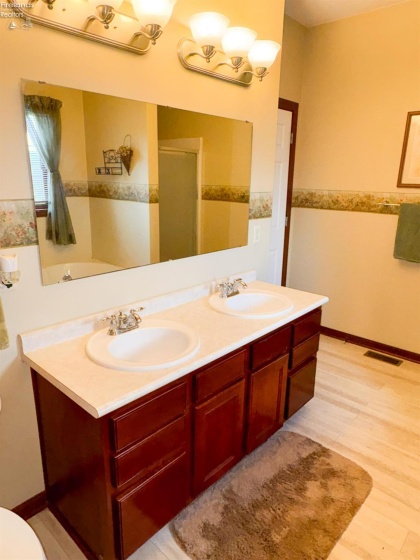 910 Water Street, Woodville, 43469, 4 Bedrooms Bedrooms, ,3 BathroomsBathrooms,Residential,For Sale,Water,20262547
