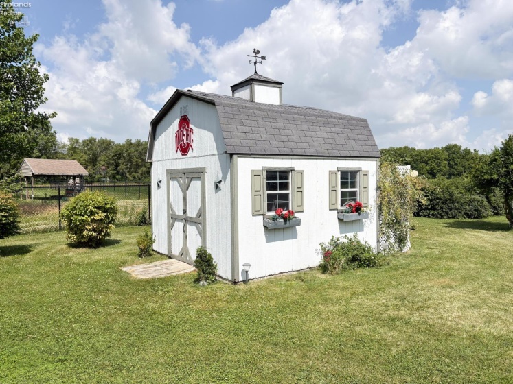 910 Water Street, Woodville, 43469, 4 Bedrooms Bedrooms, ,3 BathroomsBathrooms,Residential,For Sale,Water,20262547