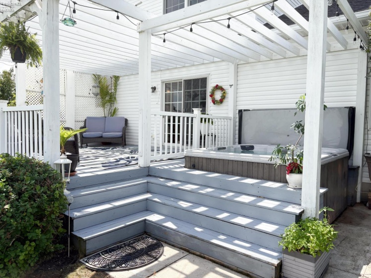 910 Water Street, Woodville, 43469, 4 Bedrooms Bedrooms, ,3 BathroomsBathrooms,Residential,For Sale,Water,20262547