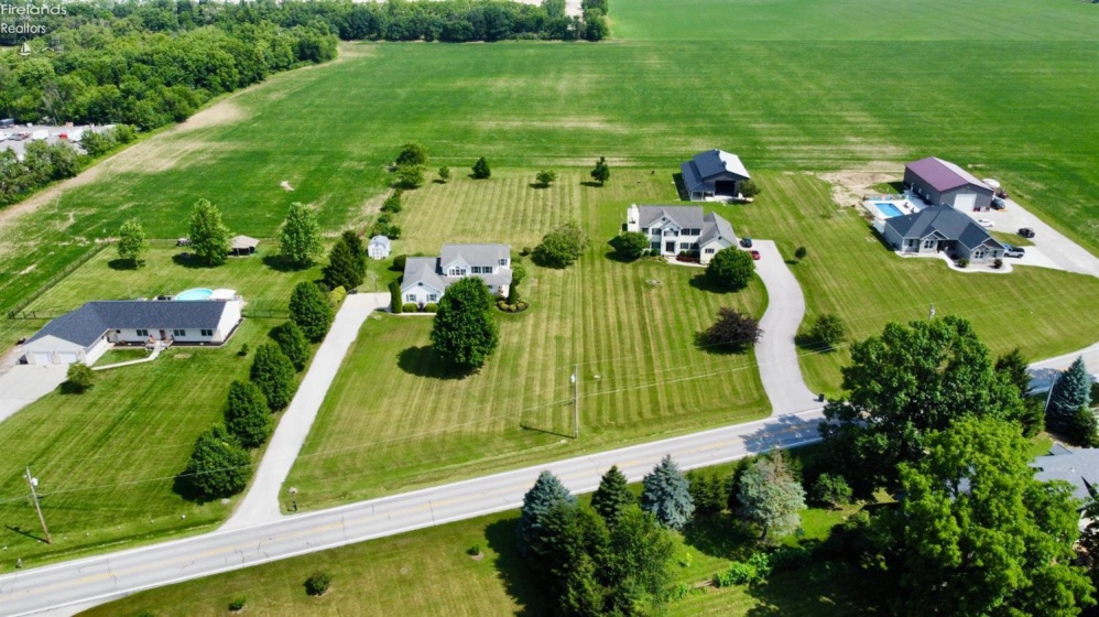 910 Water Street, Woodville, 43469, 4 Bedrooms Bedrooms, ,3 BathroomsBathrooms,Residential,For Sale,Water,20262547