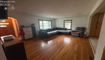207 Gibson Street, Tiffin, 44883, 4 Bedrooms Bedrooms, ,3 BathroomsBathrooms,Residential,For Sale,Gibson,20262572 207 Gibson Street, Tiffin, 44883, 4 Bedrooms Bedrooms, ,3 BathroomsBathrooms,Residential,For Sale,Gibson,20262572
