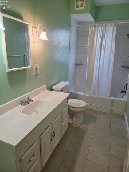 614 Park Avenue, Fremont, 43420, 4 Bedrooms Bedrooms, ,1 BathroomBathrooms,Residential,For Sale,Park,20262592