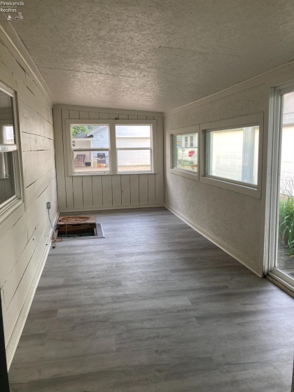 408 Vine Street, Clyde, 43410, 4 Bedrooms Bedrooms, ,2 BathroomsBathrooms,Residential,For Sale,Vine,20262583