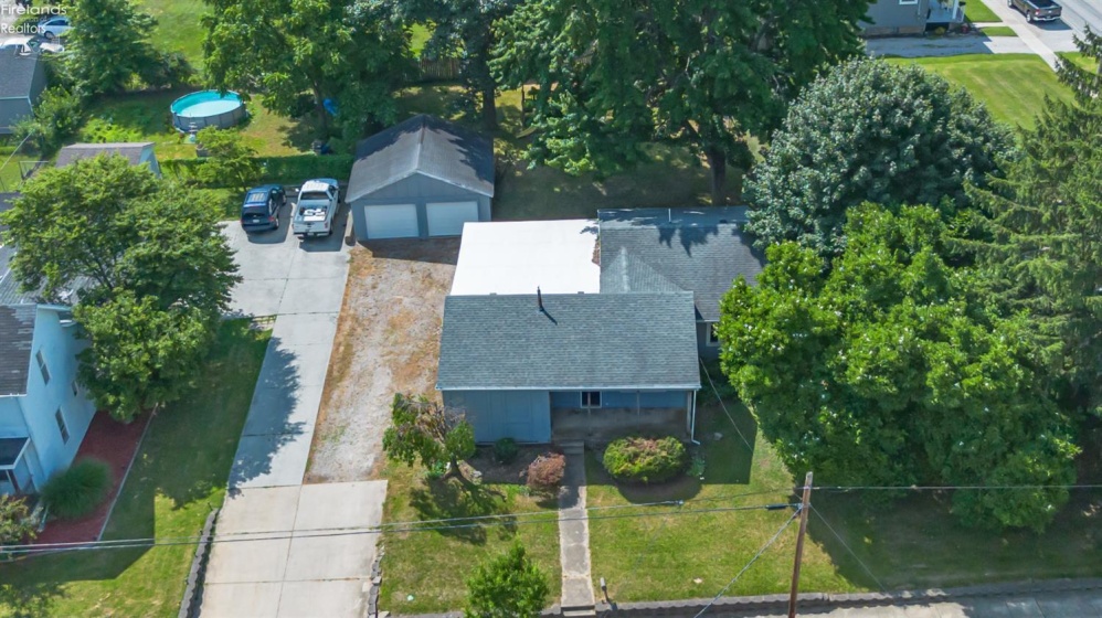 408 Vine Street, Clyde, 43410, 4 Bedrooms Bedrooms, ,2 BathroomsBathrooms,Residential,For Sale,Vine,20262583