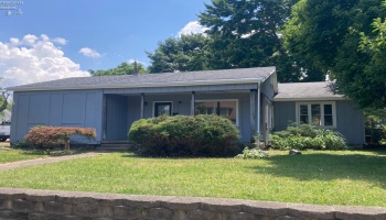 408 Vine Street, Clyde, 43410, 4 Bedrooms Bedrooms, ,2 BathroomsBathrooms,Residential,For Sale,Vine,20262583