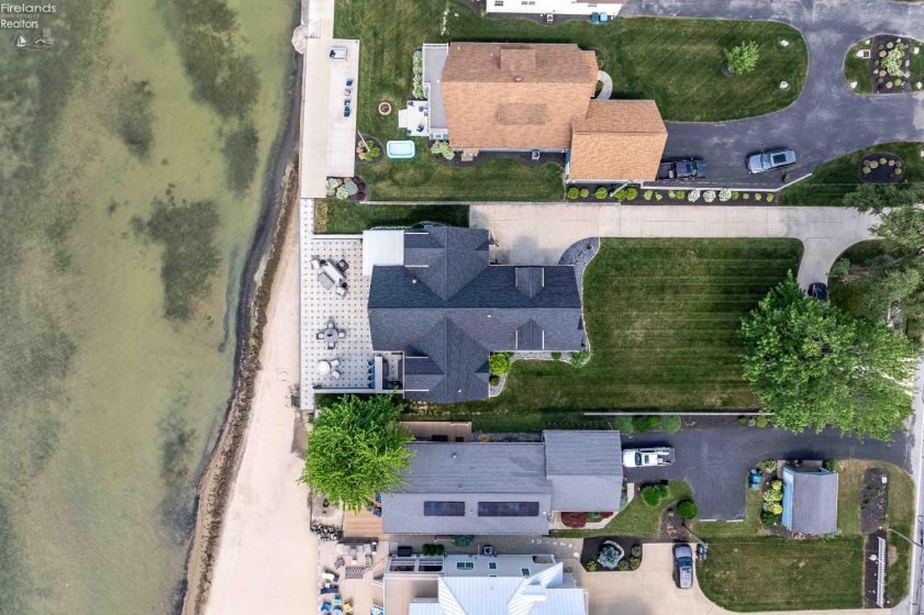 2313 Sand Road, Port Clinton, 43452, 4 Bedrooms Bedrooms, ,3 BathroomsBathrooms,Residential,For Sale,Sand,20262617