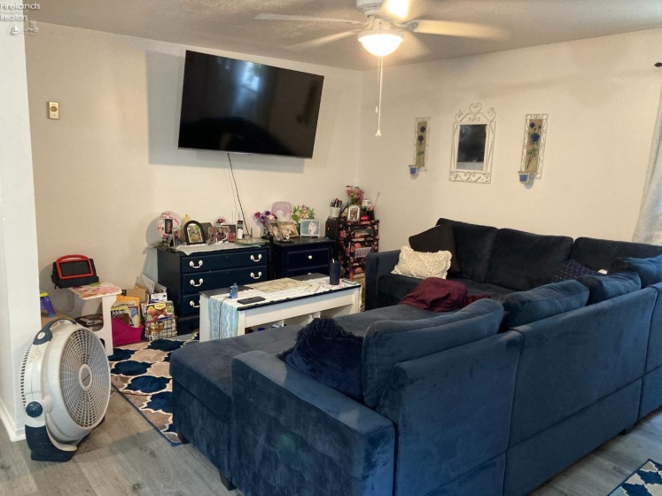 31 Washington, Willard, 44890, ,Multiple Units,For Sale,Washington,20262612