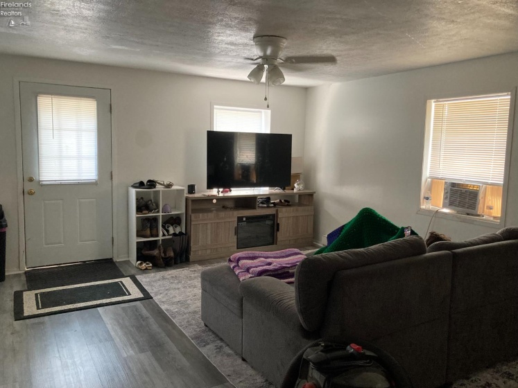 31 Washington, Willard, 44890, ,Multiple Units,For Sale,Washington,20262612