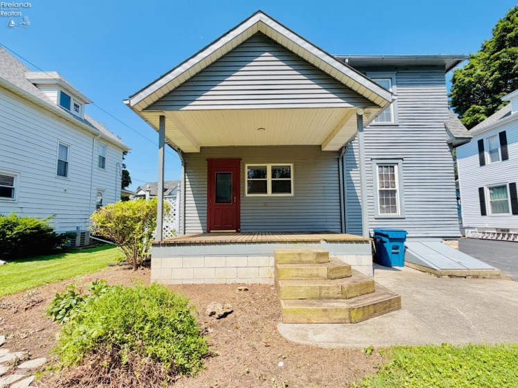 202 Euclid Avenue, Bellevue, 44811, 3 Bedrooms Bedrooms, ,1 BathroomBathrooms,Residential,For Sale,Euclid,20262276