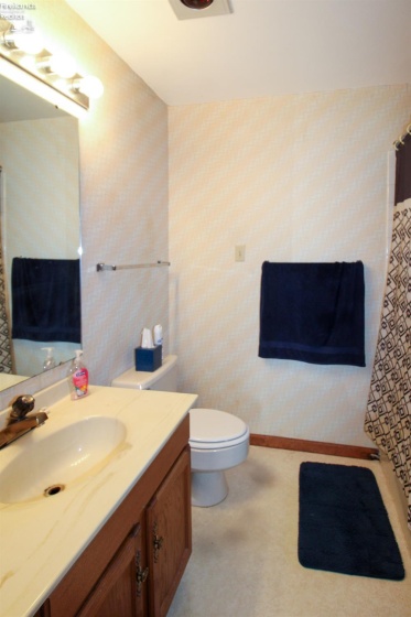 2594 Sun Valley Drive, Port Clinton, 43452, 2 Bedrooms Bedrooms, ,1 BathroomBathrooms,Residential,For Sale,Sun Valley,20262651