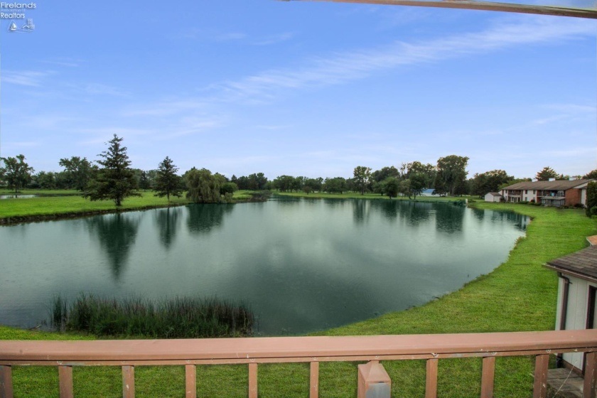 2594 Sun Valley Drive, Port Clinton, 43452, 2 Bedrooms Bedrooms, ,1 BathroomBathrooms,Residential,For Sale,Sun Valley,20262651