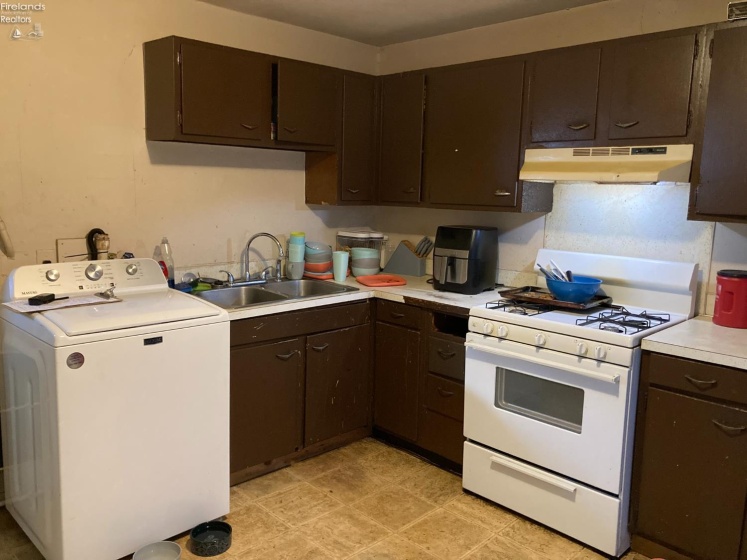 610 Spangler Street, Willard, 44890, ,Multiple Units,For Sale,Spangler,20262599