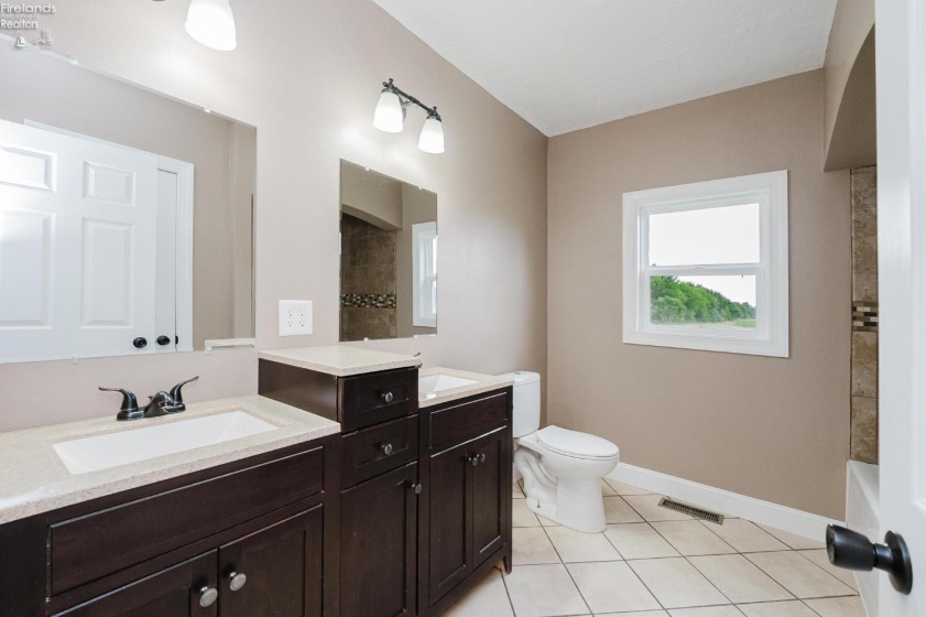 3288 Limerick Road, Clyde, 43410, 2 Bedrooms Bedrooms, ,2 BathroomsBathrooms,Residential,For Sale,Limerick,20262606