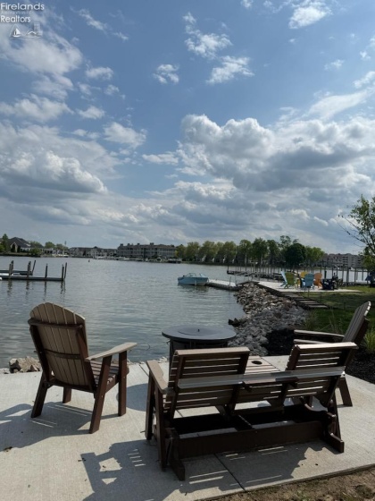 2306 River Avenue, Sandusky, 44870, ,2 BathroomsBathrooms,Residential,For Sale,River,20262652