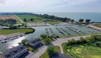 6475 Harris Harbor Drive, Oak Harbor, 43449, 1 Bedroom Bedrooms, ,1 BathroomBathrooms,Residential,For Sale,Harris Harbor,20262624