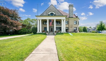 504 Perry Street, Port Clinton, 43452, 7 Bedrooms Bedrooms, ,5 BathroomsBathrooms,Residential,For Sale,Perry,20262663 504 Perry Street, Port Clinton, 43452, 7 Bedrooms Bedrooms, ,5 BathroomsBathrooms,Residential,For Sale,Perry,20262663