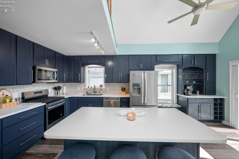 1531 Compass Avenue, Port Clinton, 43452, 3 Bedrooms Bedrooms, ,3 BathroomsBathrooms,Residential,For Sale,Compass,20262664