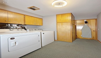 317 Mohican Road, Findlay, 45840, 3 Bedrooms Bedrooms, ,2 BathroomsBathrooms,Residential,For Sale,Mohican,20262493