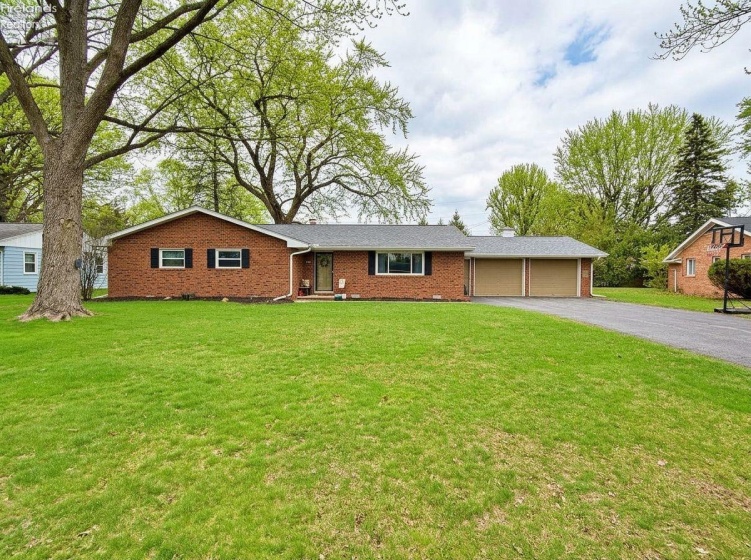 317 Mohican Road, Findlay, 45840, 3 Bedrooms Bedrooms, ,2 BathroomsBathrooms,Residential,For Sale,Mohican,20262493