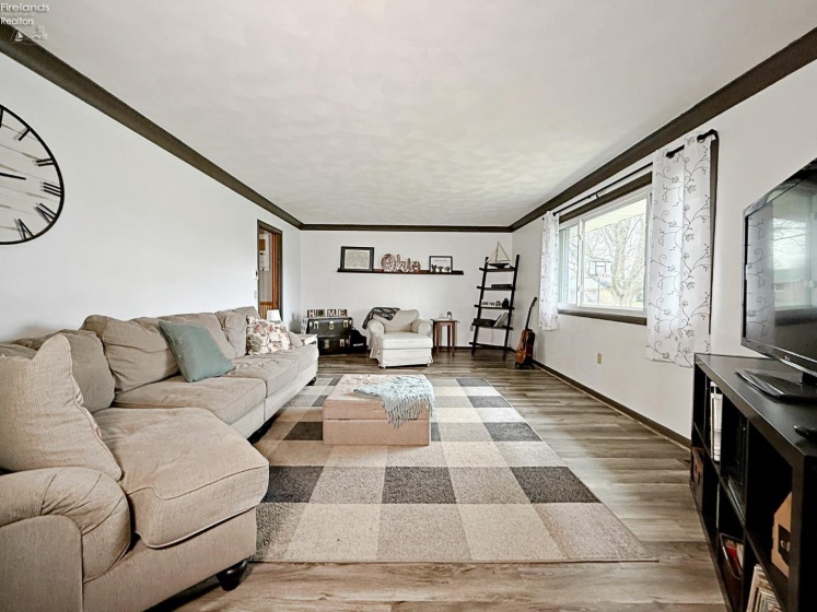 317 Mohican Road, Findlay, 45840, 3 Bedrooms Bedrooms, ,2 BathroomsBathrooms,Residential,For Sale,Mohican,20262493