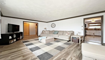 317 Mohican Road, Findlay, 45840, 3 Bedrooms Bedrooms, ,2 BathroomsBathrooms,Residential,For Sale,Mohican,20262493