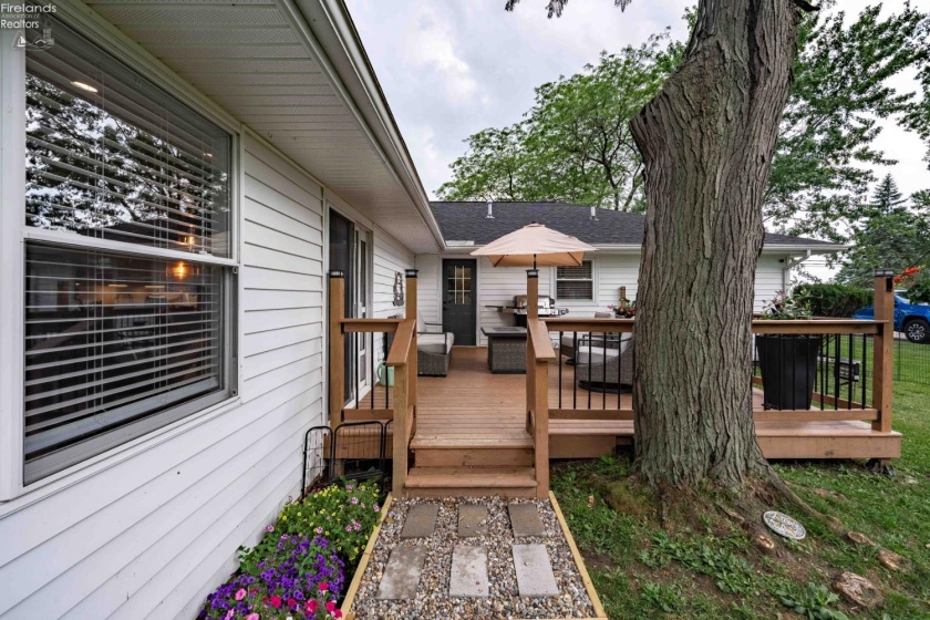 438 Water Street, Oak Harbor, 43449, 3 Bedrooms Bedrooms, ,2 BathroomsBathrooms,Residential,For Sale,Water,20262648