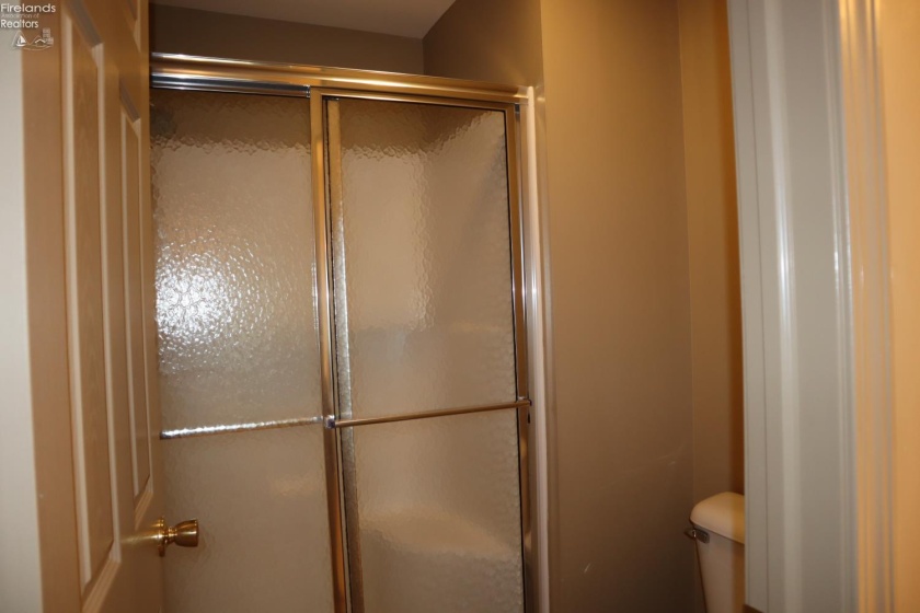 25 Falcon Crest Drive, Norwalk, 44857, 3 Bedrooms Bedrooms, ,2 BathroomsBathrooms,Residential,For Sale,Falcon Crest,20262656