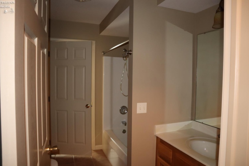 25 Falcon Crest Drive, Norwalk, 44857, 3 Bedrooms Bedrooms, ,2 BathroomsBathrooms,Residential,For Sale,Falcon Crest,20262656