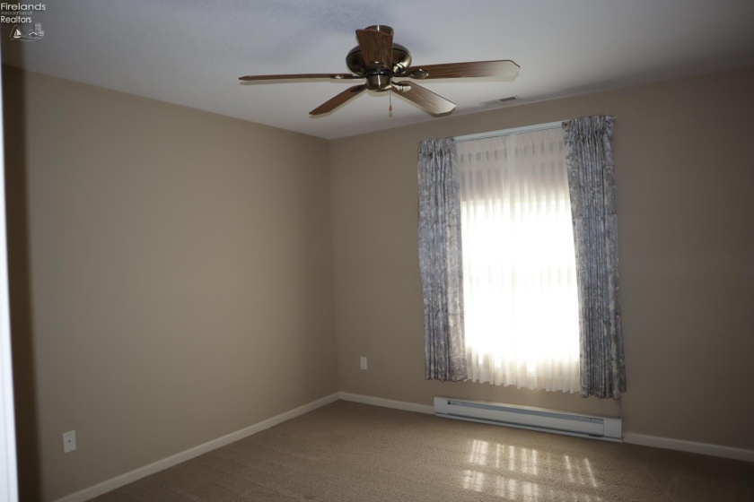 25 Falcon Crest Drive, Norwalk, 44857, 3 Bedrooms Bedrooms, ,2 BathroomsBathrooms,Residential,For Sale,Falcon Crest,20262656