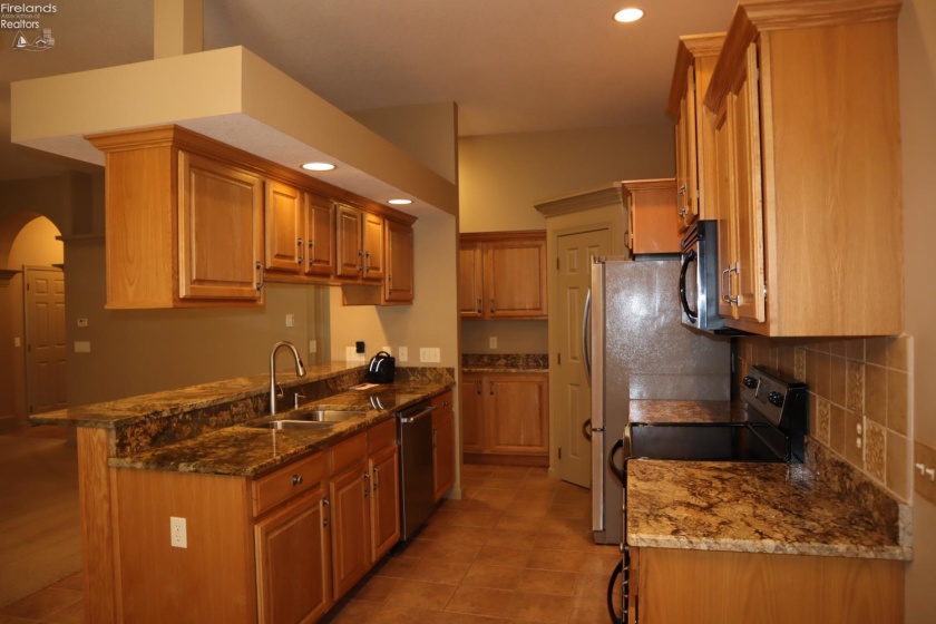 25 Falcon Crest Drive, Norwalk, 44857, 3 Bedrooms Bedrooms, ,2 BathroomsBathrooms,Residential,For Sale,Falcon Crest,20262656