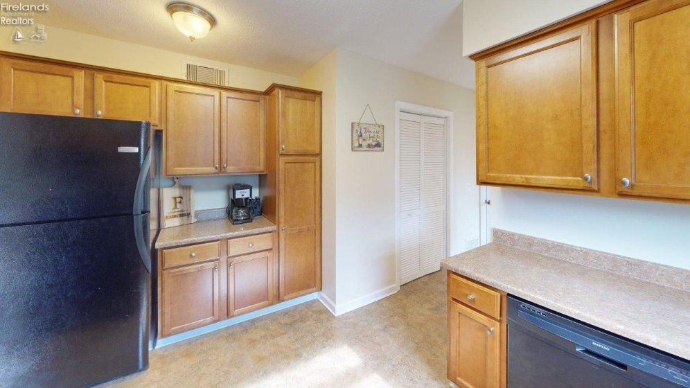 804 Grant Street, Port Clinton, 43452, 4 Bedrooms Bedrooms, ,2 BathroomsBathrooms,Residential,For Sale,Grant,20262640