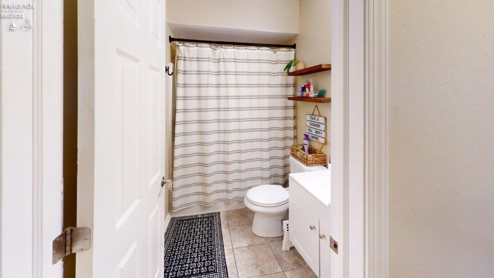 804 Grant Street, Port Clinton, 43452, 4 Bedrooms Bedrooms, ,2 BathroomsBathrooms,Residential,For Sale,Grant,20262640