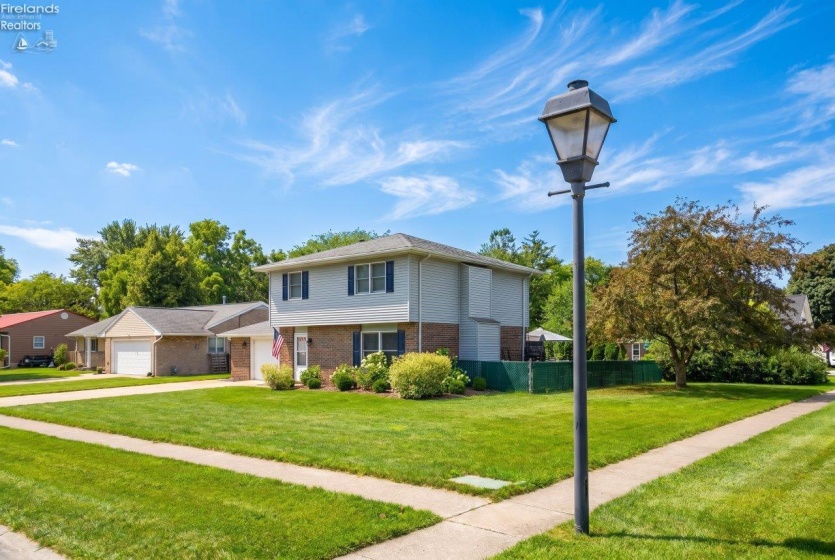 804 Grant Street, Port Clinton, 43452, 4 Bedrooms Bedrooms, ,2 BathroomsBathrooms,Residential,For Sale,Grant,20262640