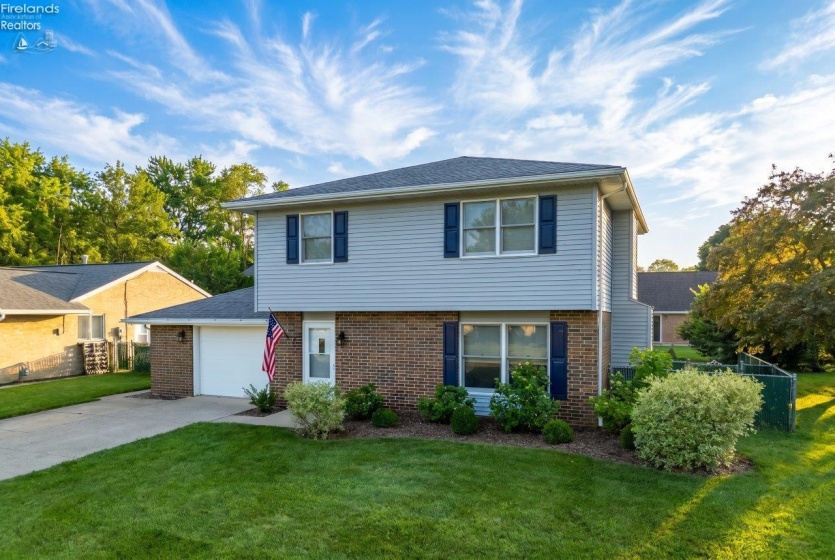 804 Grant Street, Port Clinton, 43452, 4 Bedrooms Bedrooms, ,2 BathroomsBathrooms,Residential,For Sale,Grant,20262640