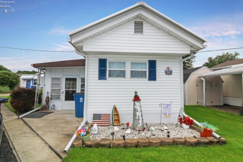 8175 North Shore Boulevard, Marblehead, 43440, 2 Bedrooms Bedrooms, ,1 BathroomBathrooms,Residential,For Sale,North Shore,20262668
