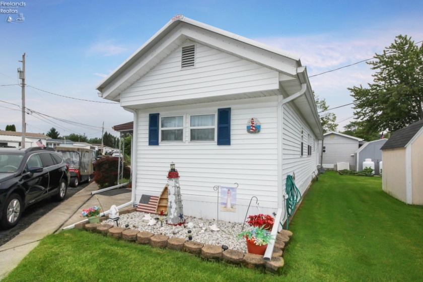8175 North Shore Boulevard, Marblehead, 43440, 2 Bedrooms Bedrooms, ,1 BathroomBathrooms,Residential,For Sale,North Shore,20262668