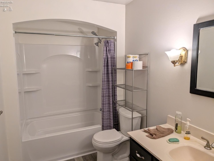 906 Fennimore Street, Fremont, 43420, 3 Bedrooms Bedrooms, ,2 BathroomsBathrooms,Residential,For Sale,Fennimore,20262673