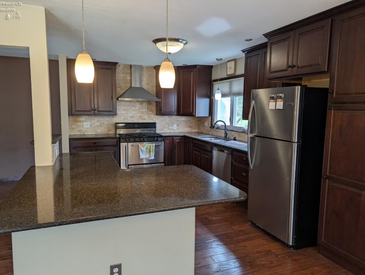 906 Fennimore Street, Fremont, 43420, 3 Bedrooms Bedrooms, ,2 BathroomsBathrooms,Residential,For Sale,Fennimore,20262673