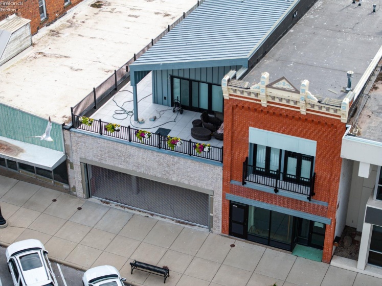 122 Madison Street, Port Clinton, 43452, ,Commercial,For Sale,Madison,20262537