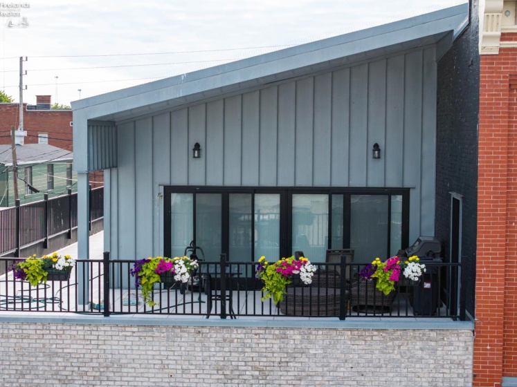 122 Madison Street, Port Clinton, 43452, ,Commercial,For Sale,Madison,20262537
