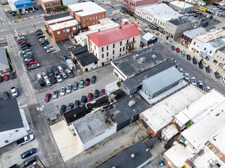 122 Madison Street, Port Clinton, 43452, ,Commercial,For Sale,Madison,20262537